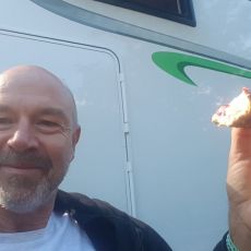 resized_camper-picture-49724-587014.jpeg